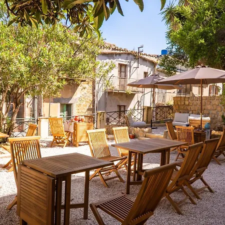 Amoroso - Ospitalita Mediterranea * Agrigento